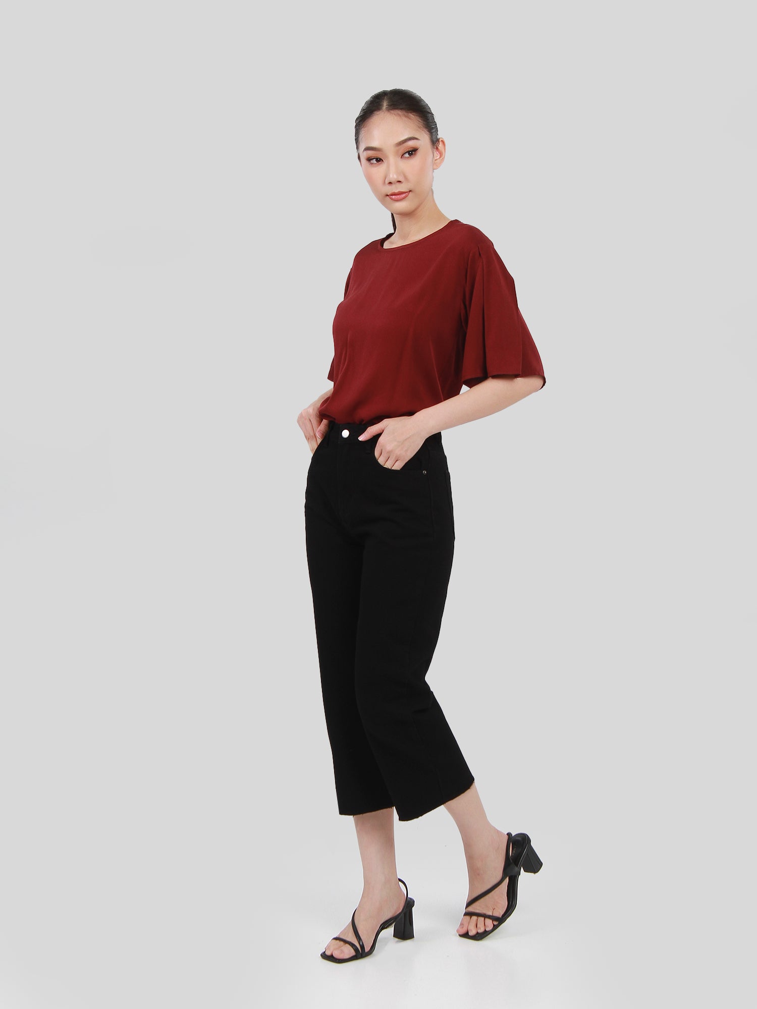 Lucy Viscose Pleated Sleeves Top